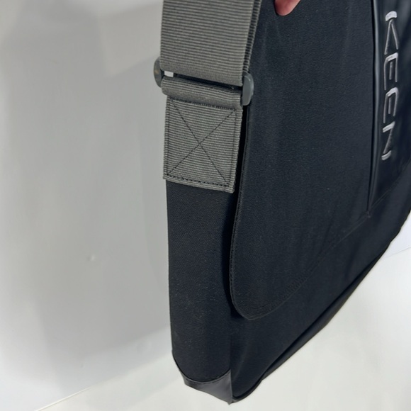 KEEN NWT MORTON MESSENGER BAG HYBRID LIFE U-BLACK - Picture 5 of 15